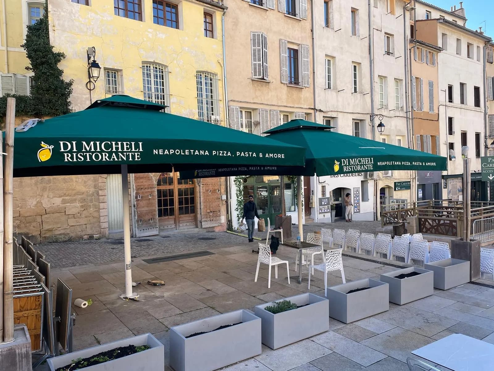 Di Micheli Ristorante – Türkler Şemsiye uygulaması