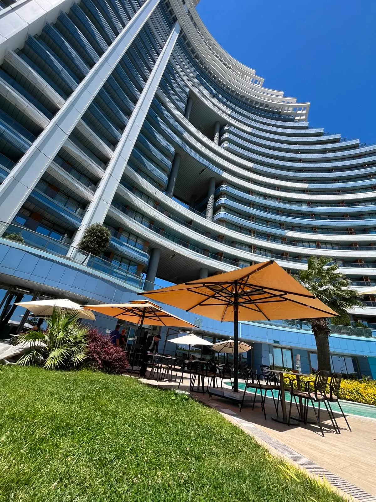 Radisson Blu Otel Zeytinburnu – Türkler Şemsiye uygulaması