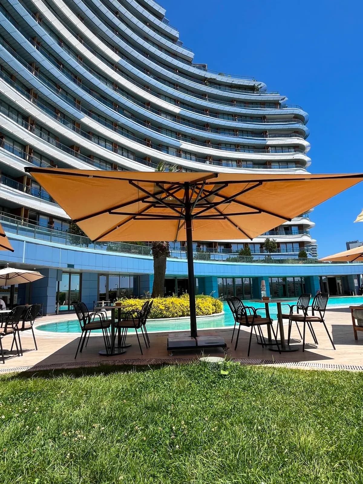 Radisson Blu Otel Zeytinburnu – Türkler Şemsiye uygulaması